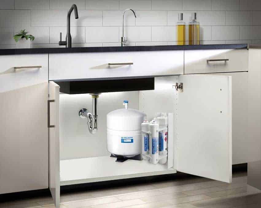 Clean-drinking-water filtration